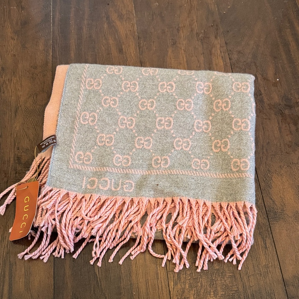 Gucci Pink and Gray Logo Scarf